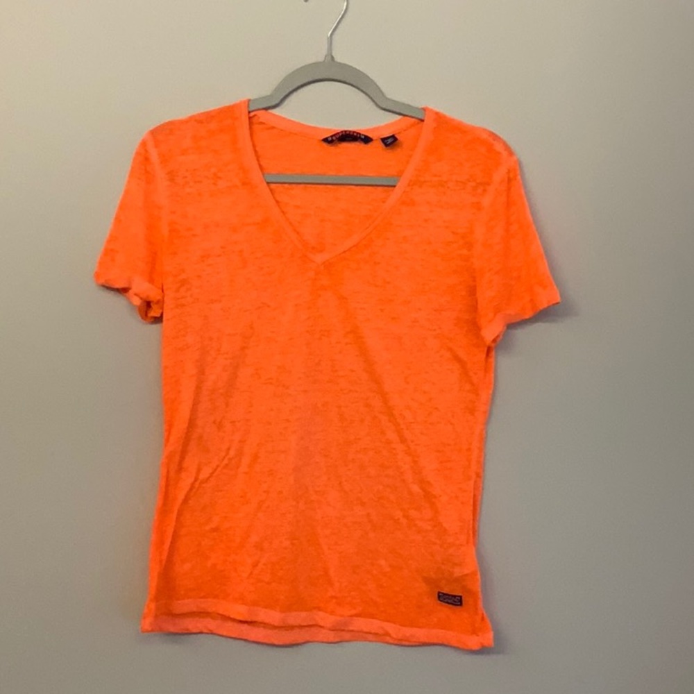 Superdry women's V-Neck tee shirt, size XS